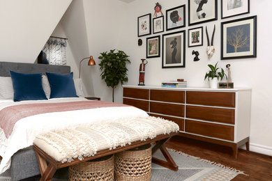 Bedroom - small eclectic master bedroom idea in Toronto
