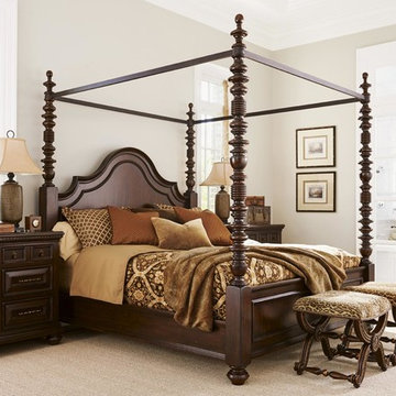 King Candaleria Poster Bed With Adjustable Posts And Removable Metal Canopy