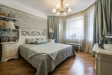 Elegant bedroom photo in Moscow