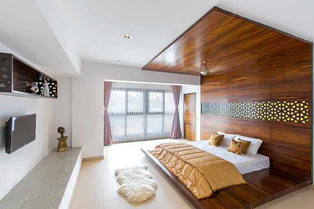 13 Spectacular Ways to Decorate the Wall Behind the Bed