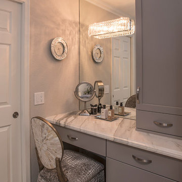 'Ladies Makeup Vanity'