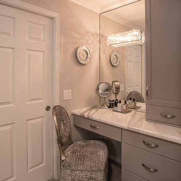 'Ladies Makeup Vanity'