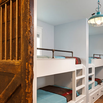 Lake house bunk room