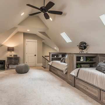 Lake Keowee Custom Home Guest Bunk Room