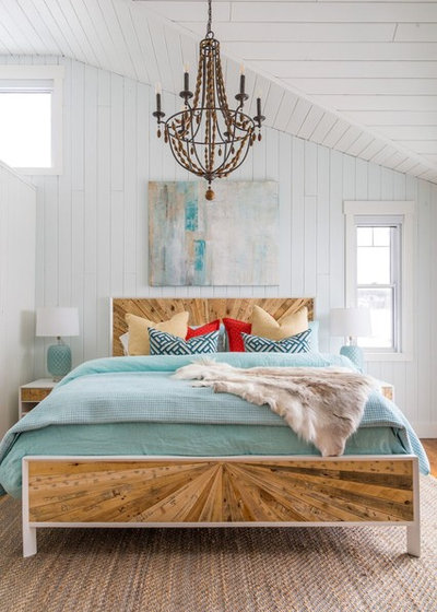 Coastal Bedroom by Cassis Design Studio with Urban Rustic Living
