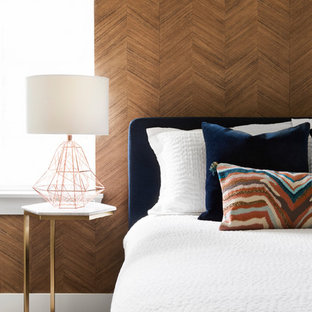 Bedroom - mid-sized contemporary guest carpeted and gray floor bedroom idea in Dallas with brown walls and no fireplace