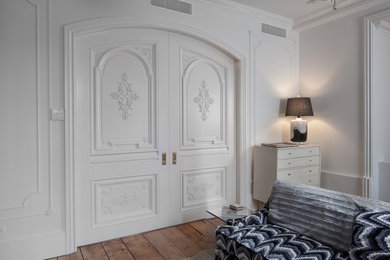 Bedroom - craftsman bedroom idea in New York