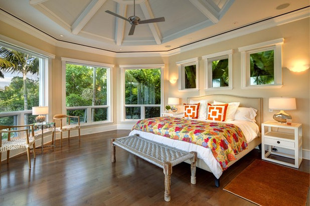 Tropical Bedroom by Clifford M. Scholz Architects, LLC
