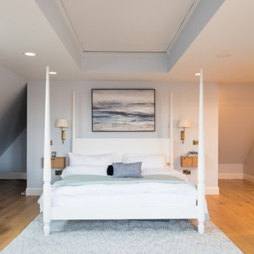 Light and luxurious master bedroom in loft