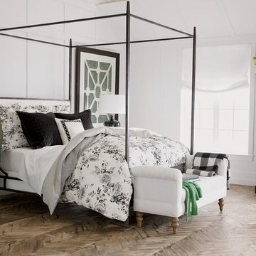 LINCOLN UPHOLSTERED POSTER BEDROOM