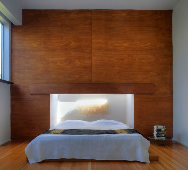 Contemporary Bedroom by David Ling Architect