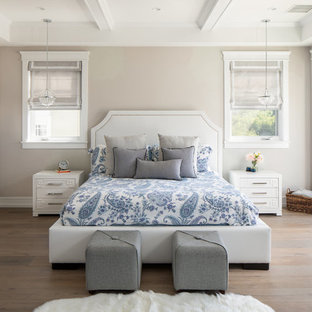 Inspiration for a craftsman bedroom remodel in Los Angeles