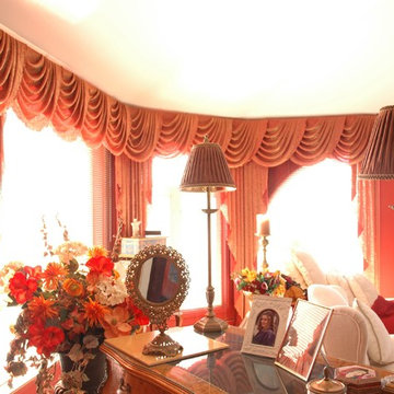 Lucinda master bedroom
