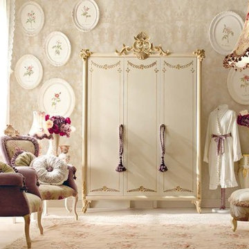 LUXURY FURNITURE FROM ITALY.