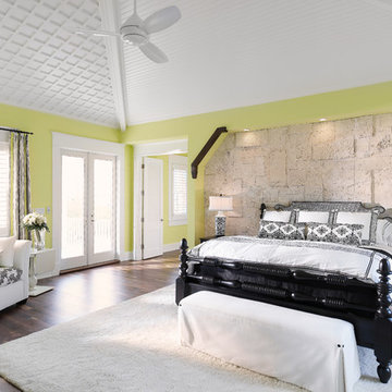 75 Tropical Bedroom with Green Walls Ideas You'll Love - December, 2022 |  Houzz