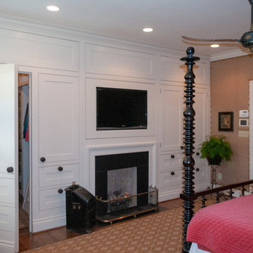 Master Bedroom Fireplace & Concealed Master Closet Door