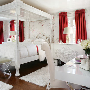 Bedroom - eclectic bedroom idea in Las Vegas