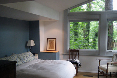 Inspiration for a contemporary bedroom remodel in Atlanta