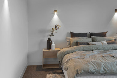 メルボルンにあるコンテンポラリースタイルのおしゃれな主寝室のインテリア