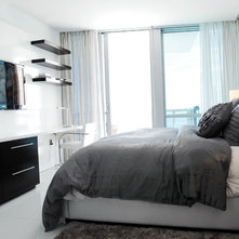 Contemporary Bedroom by Guimar Urbina Interiors, Corp.