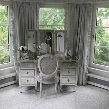 Mirrored Vanity Lawrence, NY Home