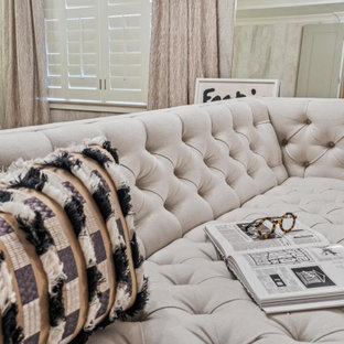 Immagine di una grande camera matrimoniale shabby-chic style