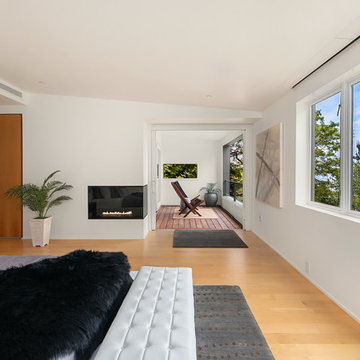 Modern Mercer Island Home with Large Windows