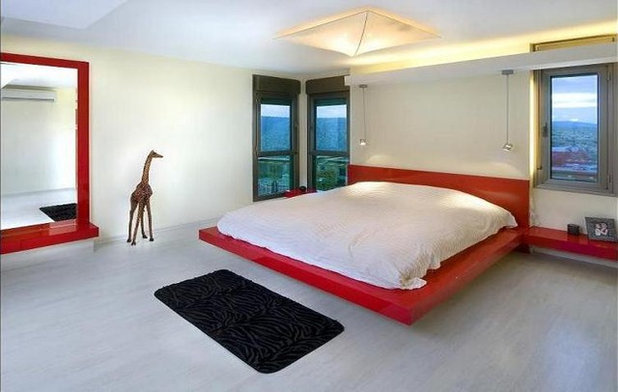 Contemporary Bedroom by HILIT