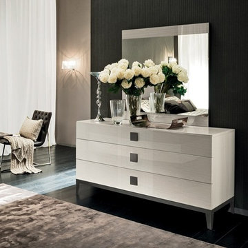 Mont Blanc Dresser
