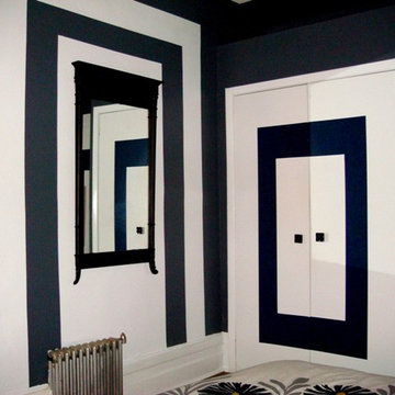 MRH Interior: Graphic Paint Design Bedroom