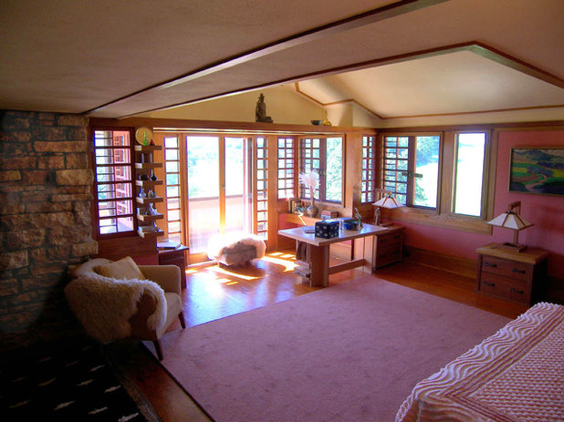 Bedroom by Taliesin Preservation, Inc.