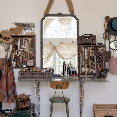 Inspiration for a large shabby-chic style carpeted bedroom remodel in Cleveland with white walls and no fireplace