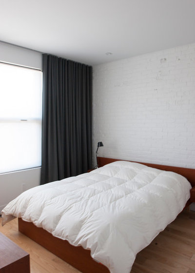 Modern Bedroom by Le Klein