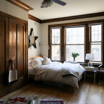 My Houzz: Wood-and-White Charm in a Graphic Designer’s Apartment