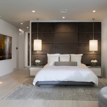 NAHB The New American Home 2017 - Contemporary Master Suite