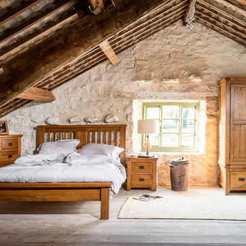 Natural Rustic Oak Bedroom