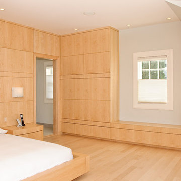 New Castle Modern