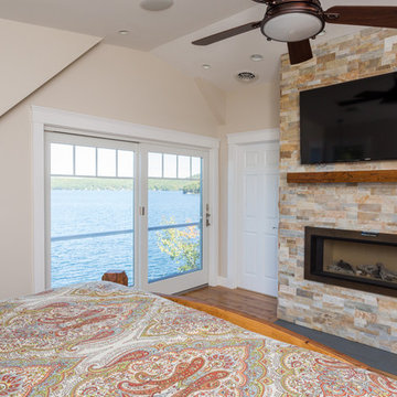 New Expansive Lake Home