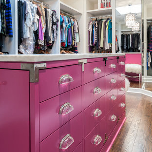 Exemple d'une chambre éclectique.