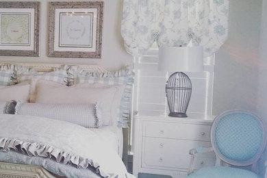 ボルチモアにあるトラディショナルスタイルのおしゃれな寝室のインテリア