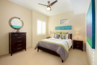 Bedroom - contemporary bedroom idea in Phoenix