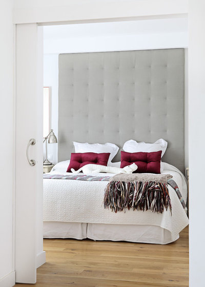 Eclectic Bedroom by Sergio Olazabal - 2arquitectos