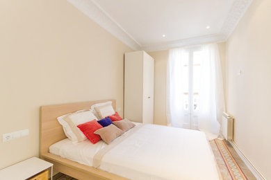バルセロナにある北欧スタイルのおしゃれな寝室