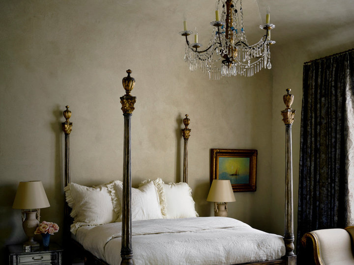 Guest - Traditional Bedroom