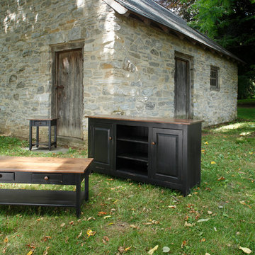 Primitive Amish Furniture