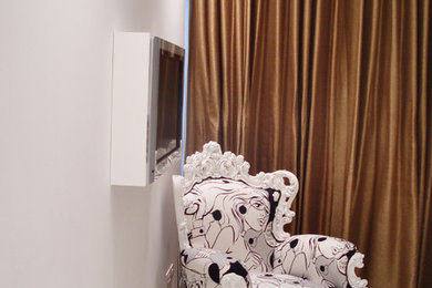 Example of a minimalist bedroom design in Tel Aviv