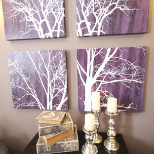 Foto de dormitorio principal, tradicional, grande, con paredes grises, suelo de madera oscura y suelo marrón