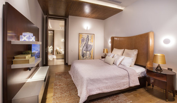 Contemporary Bedroom by Essentia Environments