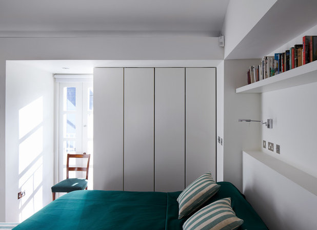 Contemporary Bedroom by Harris Calnan Construction