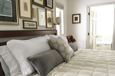 Bedroom - transitional bedroom idea in Other